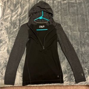 Small Like New Smartwool 1/2 half zip hoodie 250 merino wool base layer